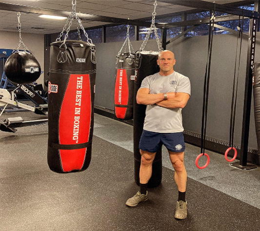 Maintaining his “Peak Performance for Law Enforcement” in a workout at the Chicago Police Department Gym on February 13, 2024. (Photo by FLETC Instructor Gerry Durazo.)